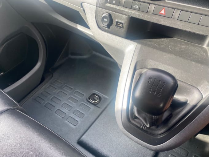 2025 Vauxhall Vivaro