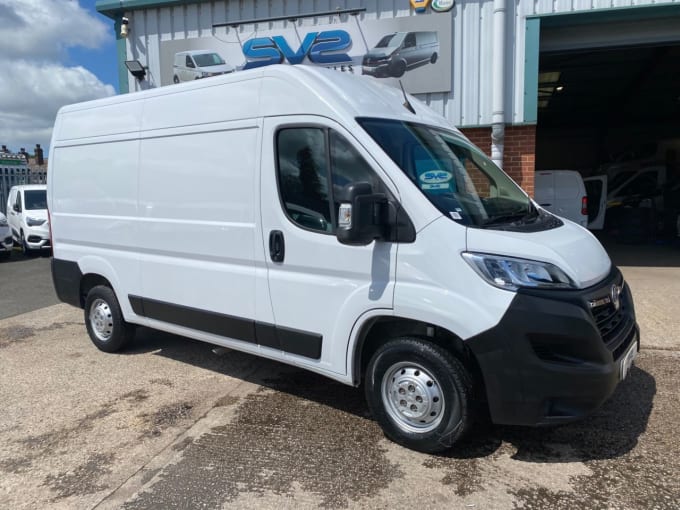 2025 Vauxhall Movano