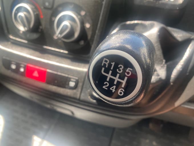 2025 Vauxhall Movano