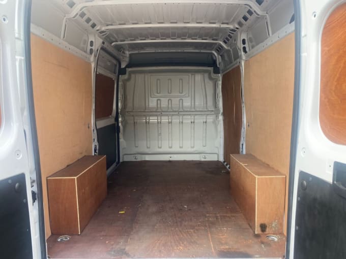 2025 Vauxhall Movano