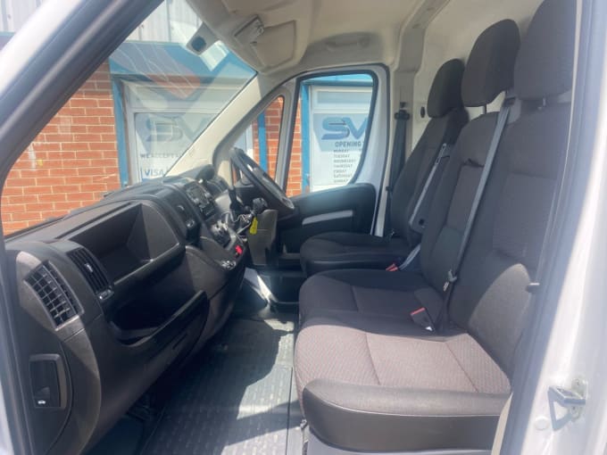 2025 Vauxhall Movano