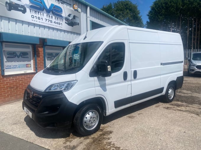 2025 Vauxhall Movano
