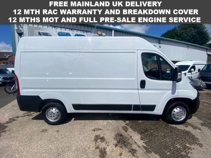2025 Vauxhall Movano