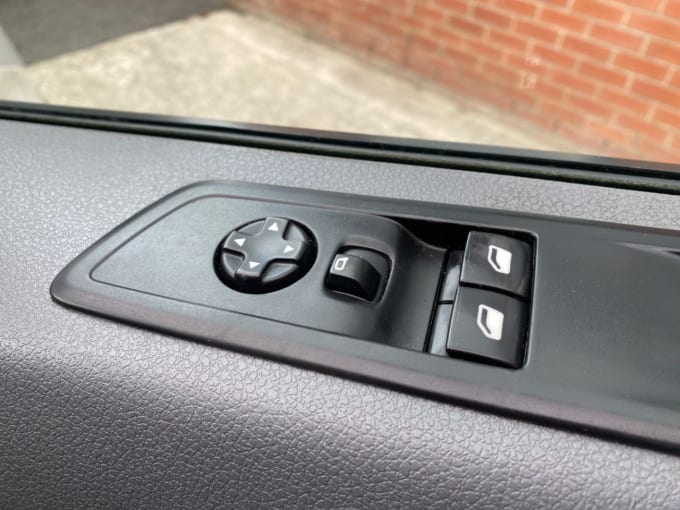 2025 Vauxhall Vivaro