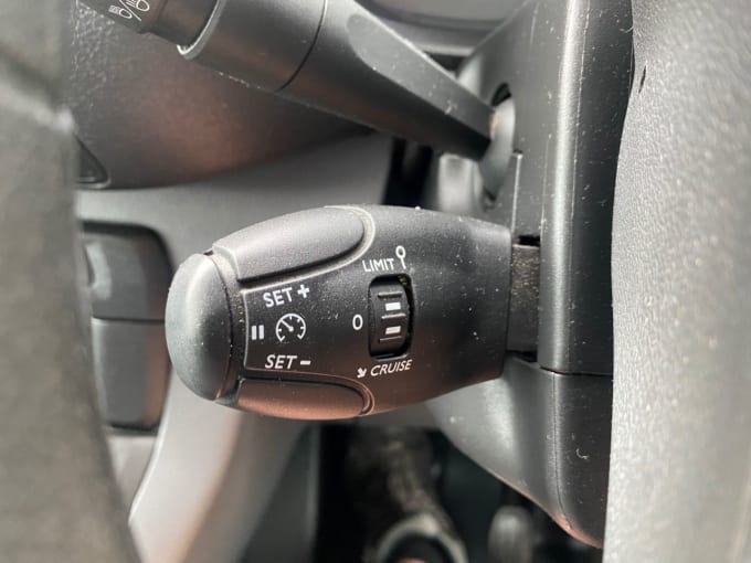 2025 Vauxhall Vivaro