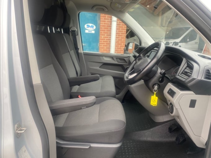 2025 Volkswagen Transporter