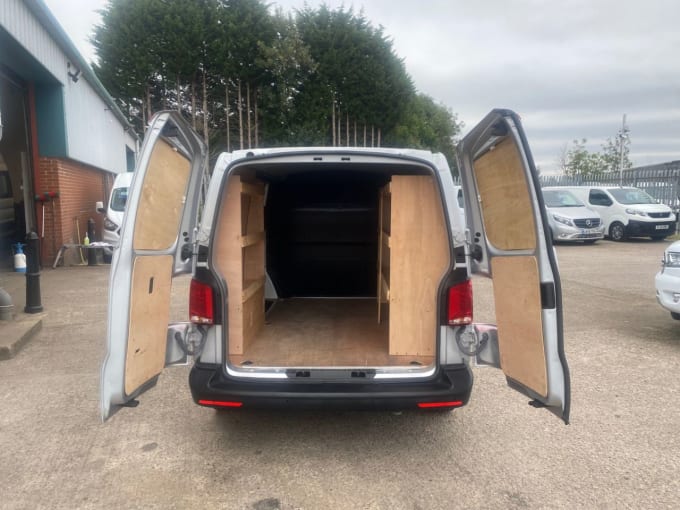 2025 Volkswagen Transporter