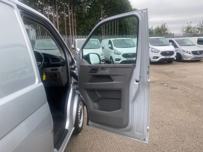 2025 Volkswagen Transporter