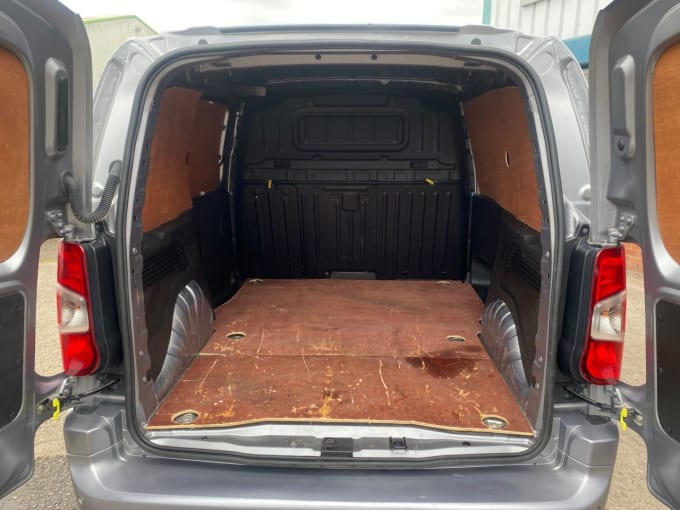 2025 Vauxhall Combo