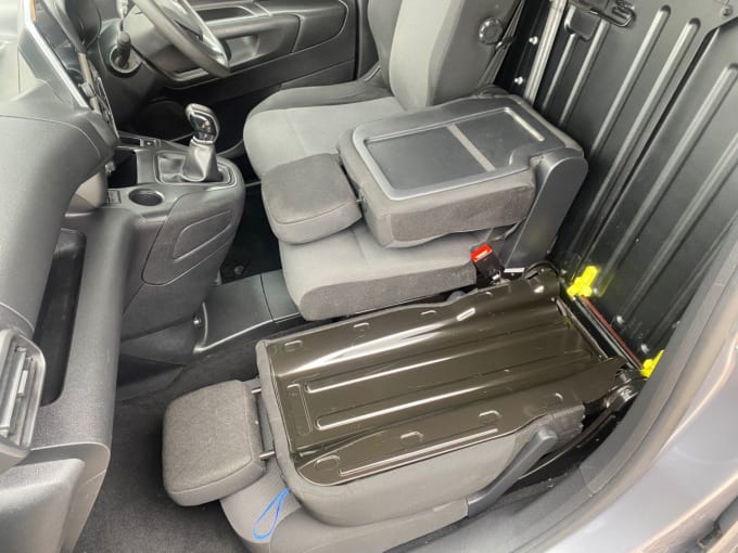 2025 Vauxhall Combo