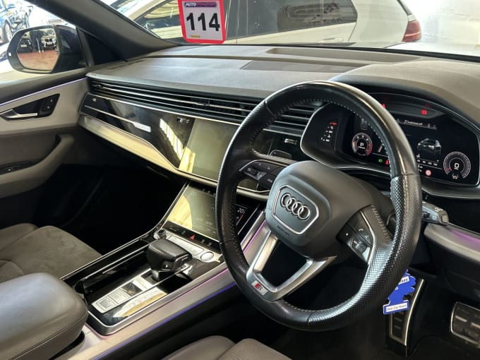 2019 Audi Q8