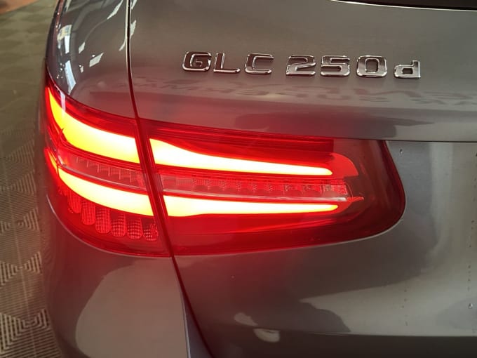 2024 Mercedes-benz Glc