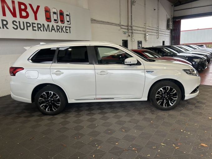 2024 Mitsubishi Outlander