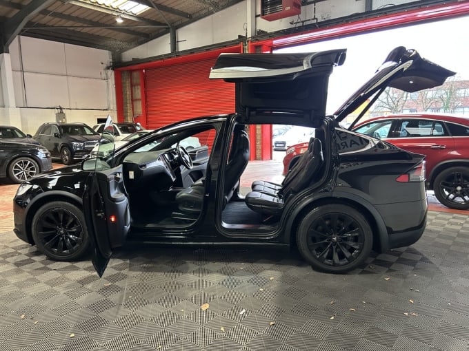 2025 Tesla Model X