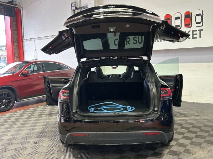 2025 Tesla Model X