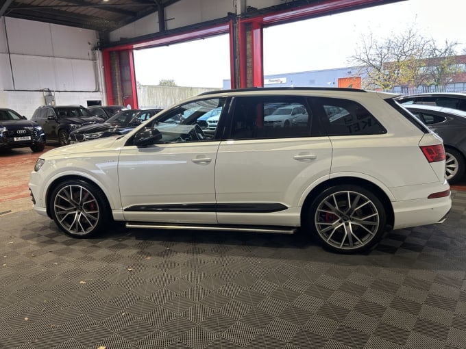 2025 Audi Sq7