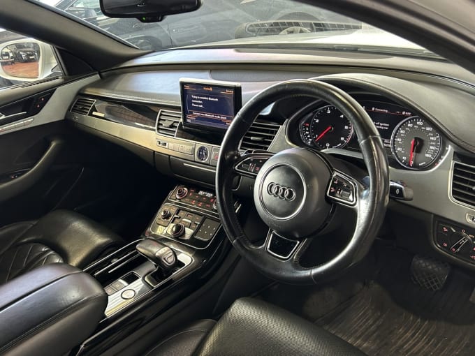 2025 Audi A8