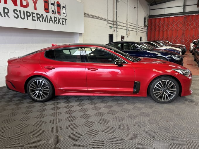 2025 Kia Stinger