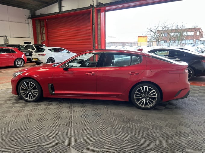 2025 Kia Stinger