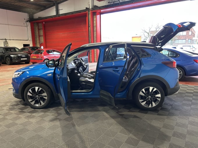 2025 Vauxhall Grandland X