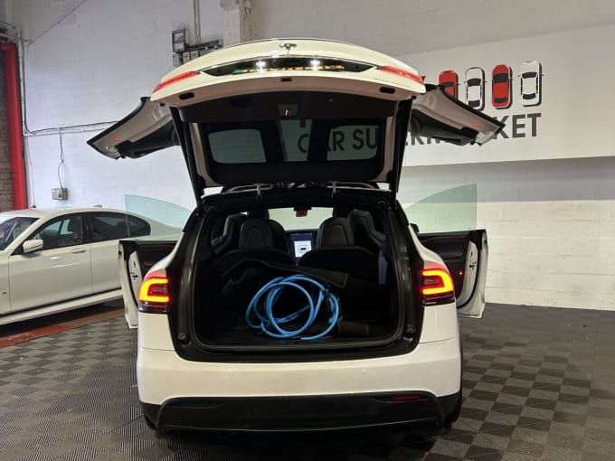 2025 Tesla Model X