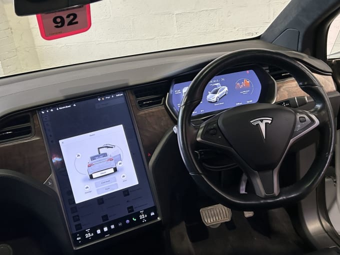 2025 Tesla Model X