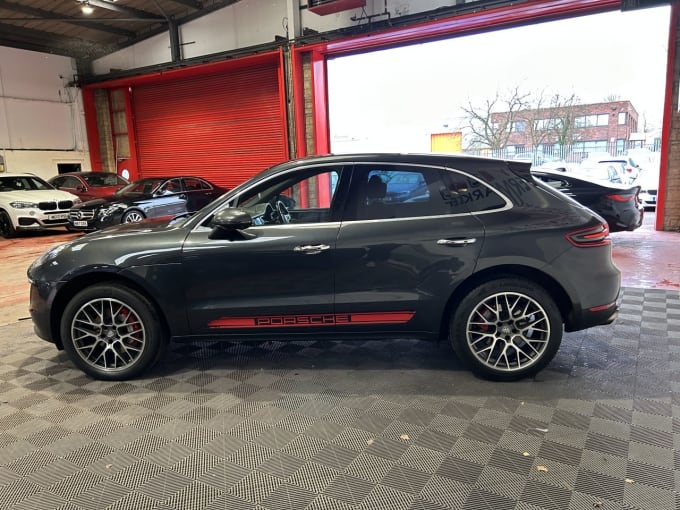 2025 Porsche Macan