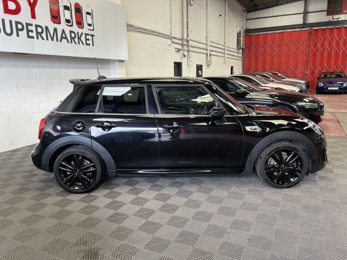 2025 Mini Hatch