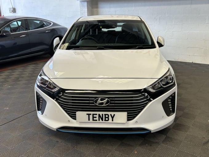 2025 Hyundai Ioniq
