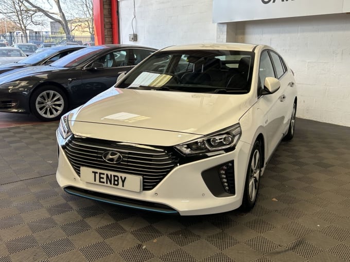 2025 Hyundai Ioniq