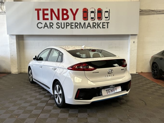 2025 Hyundai Ioniq