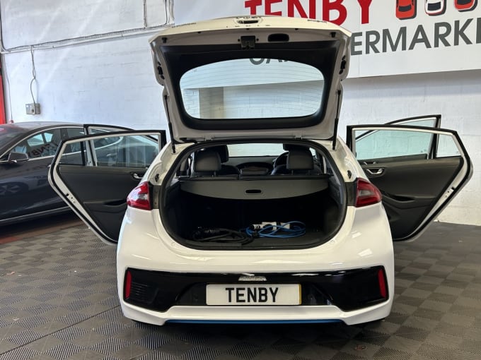 2025 Hyundai Ioniq