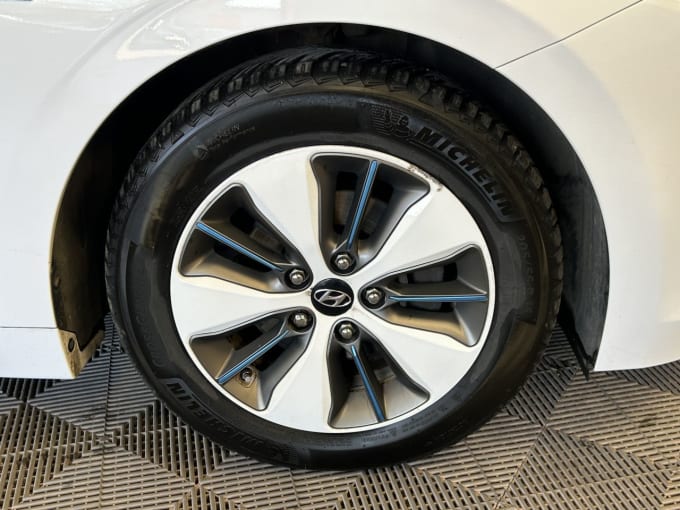 2025 Hyundai Ioniq