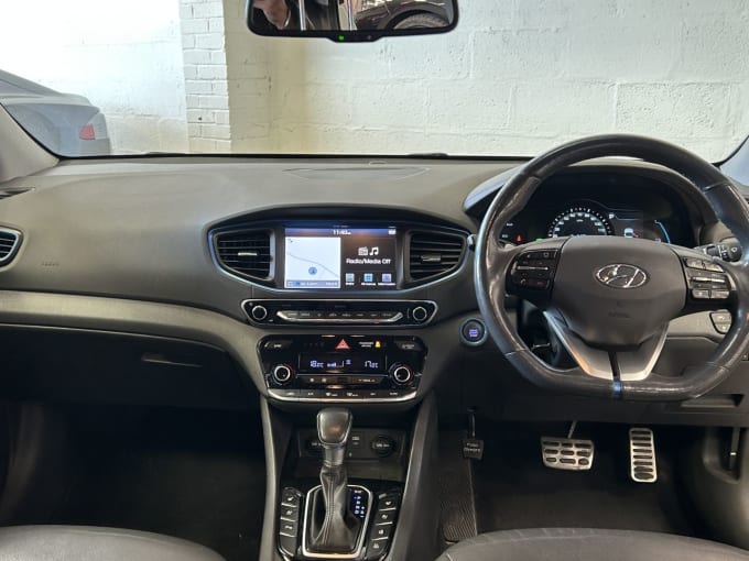 2025 Hyundai Ioniq