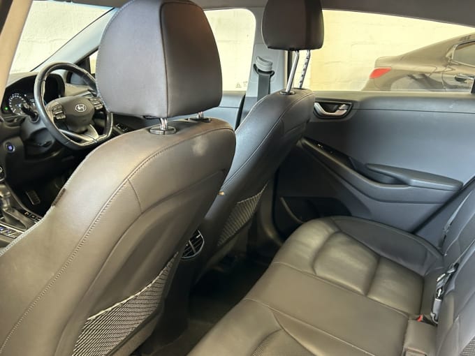 2025 Hyundai Ioniq