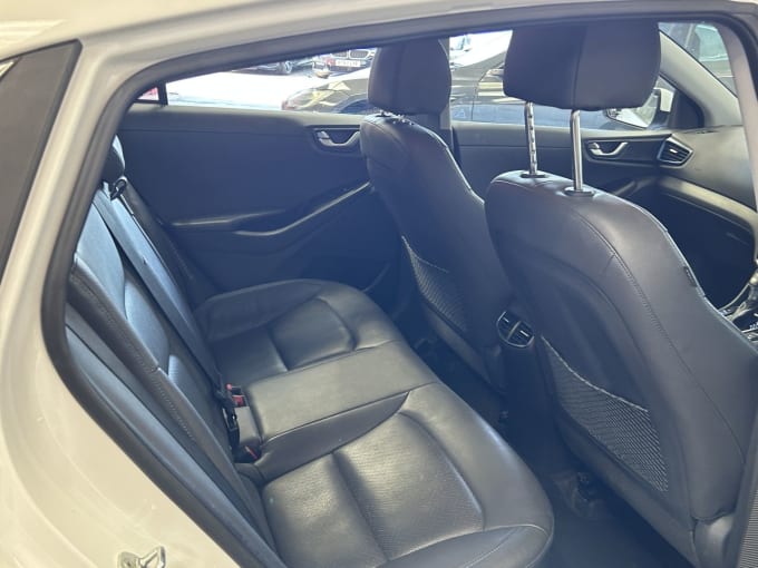 2025 Hyundai Ioniq