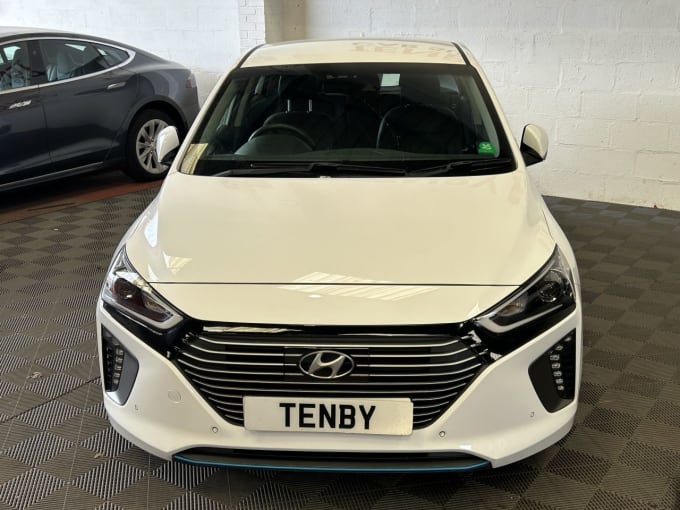 2025 Hyundai Ioniq