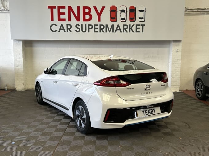 2025 Hyundai Ioniq