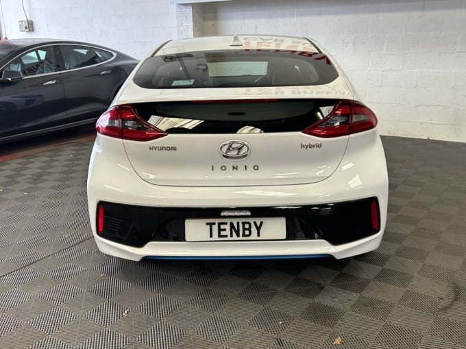 2025 Hyundai Ioniq