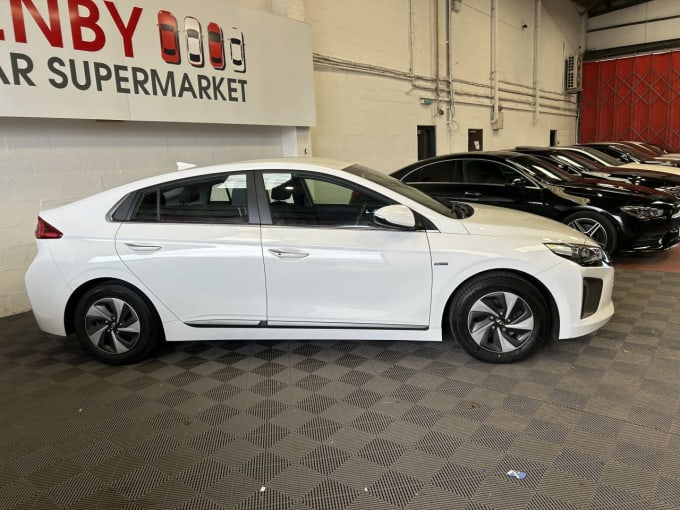 2025 Hyundai Ioniq