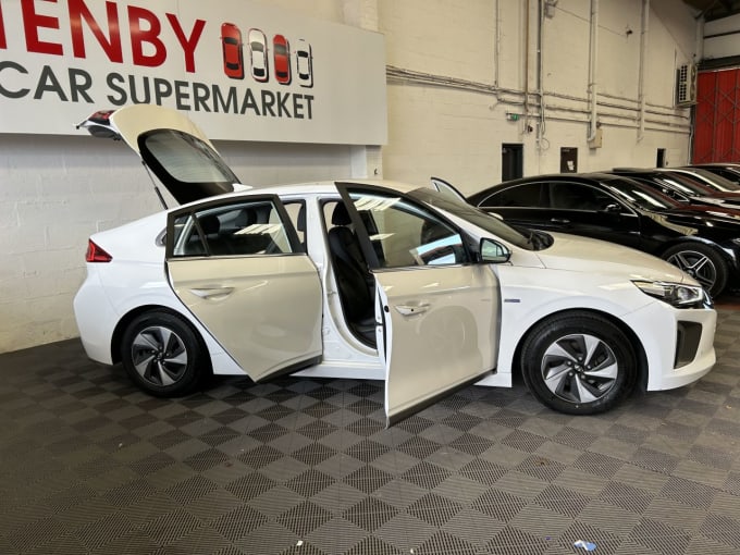 2025 Hyundai Ioniq