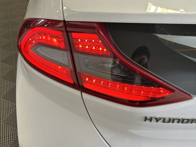 2025 Hyundai Ioniq