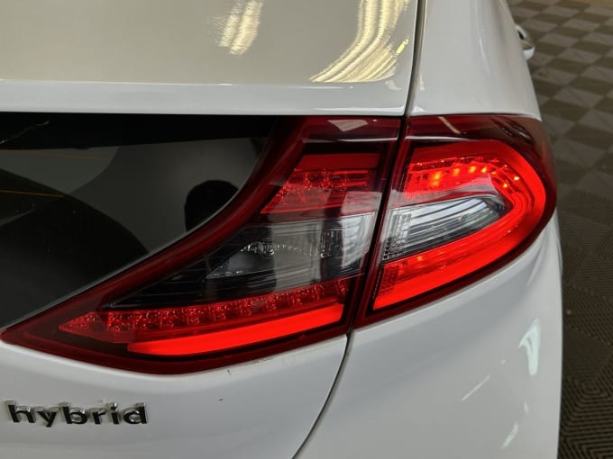 2025 Hyundai Ioniq