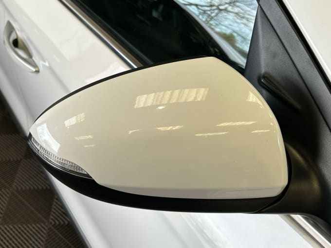 2025 Hyundai Ioniq
