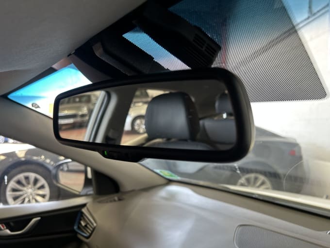 2025 Hyundai Ioniq