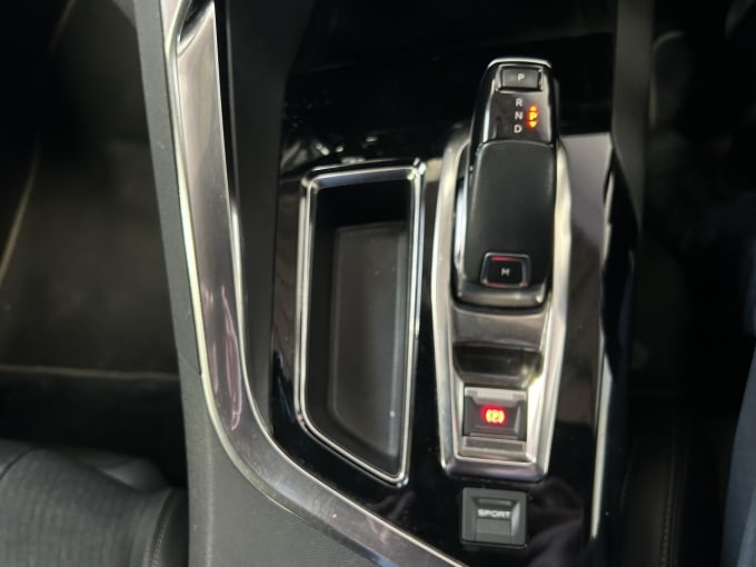 2025 Peugeot 3008