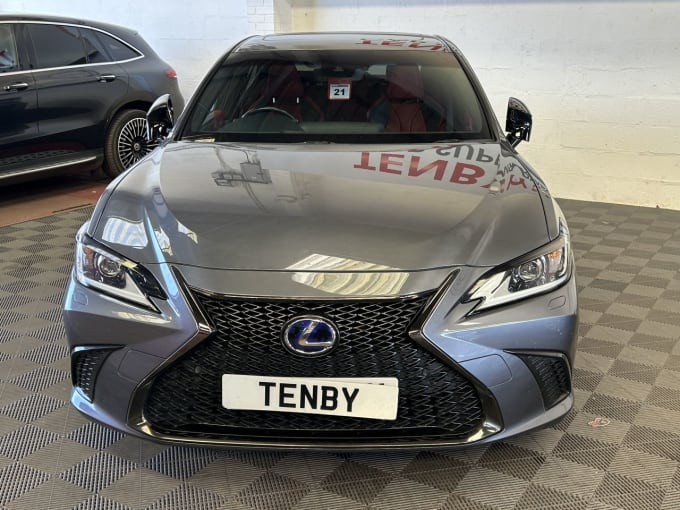 2025 Lexus Es