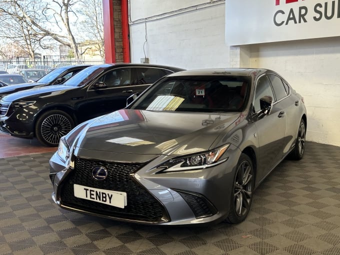 2025 Lexus Es