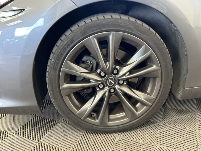 2025 Lexus Es