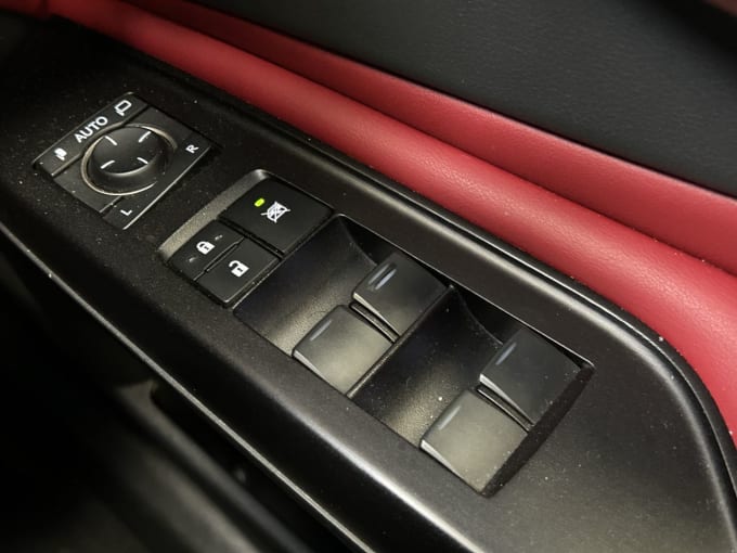 2025 Lexus Es